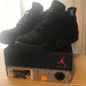 6.5 Y / 8 Women’s Jordan 4 Retro Blackcats